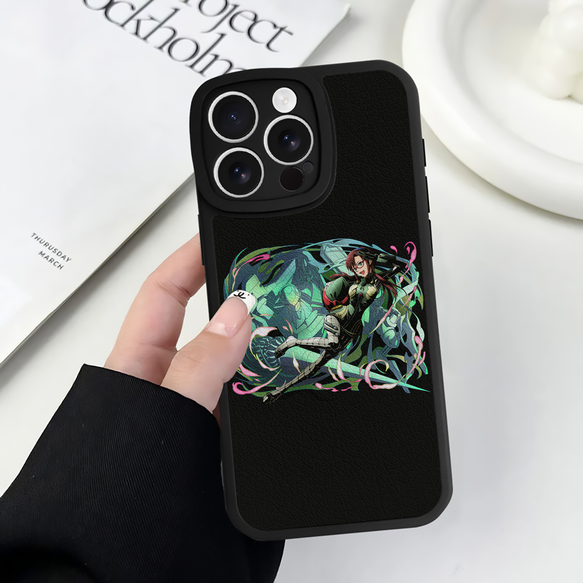 （画像用） EVA 新世紀エヴァンゲリオン 【iPhone 16シリーズ対応】シリコンスマホケース（レザー調） 材質：シリコン